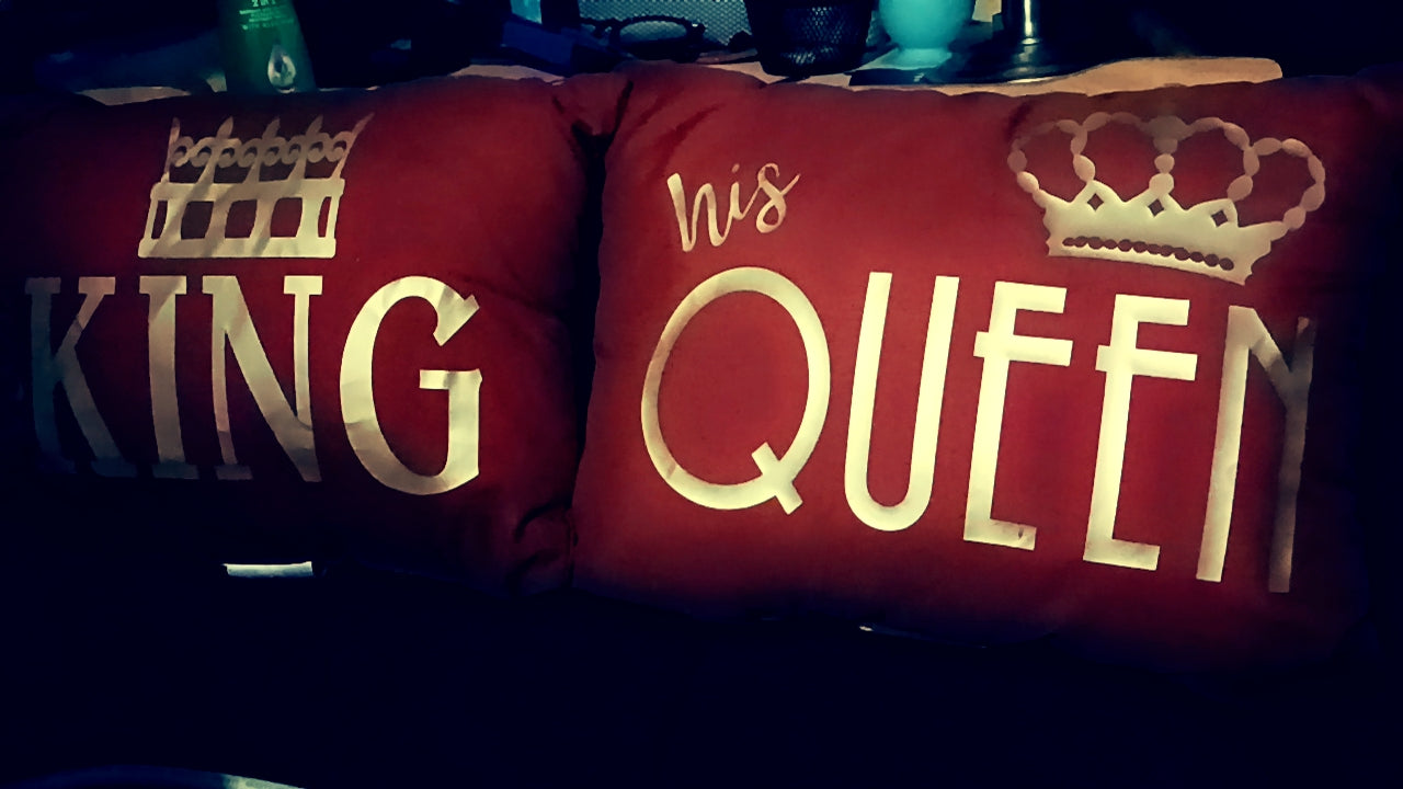 King & Queen Pillow Set